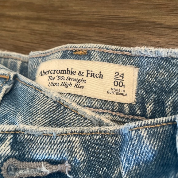 Abercrombie 90s Straight Ultra High Rise Jeans 24 Short - Picture 3 of 6